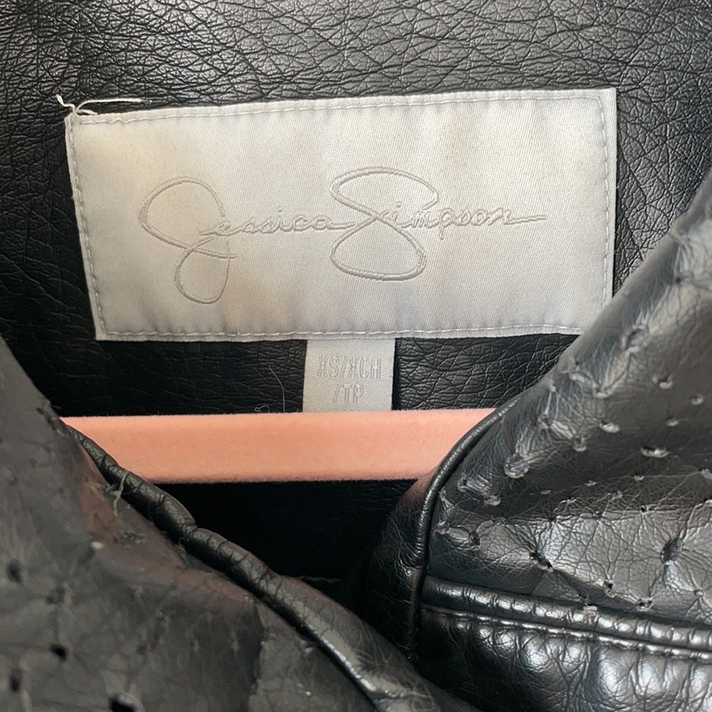 Leather jacket - Picture 3 of 5